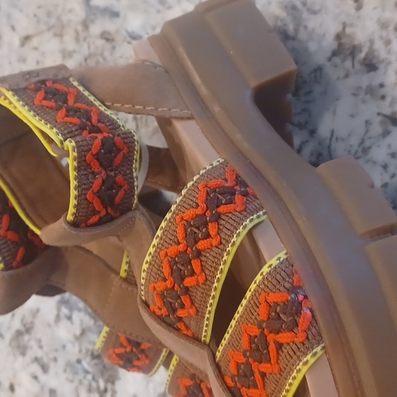 UGG ASHTON HERITAGE BRAID GLADIATOR WOMENS SANDALS $140 - Picture 3 of 8